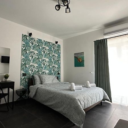 Olinad Rooms Кастелбуоно Екстериор снимка
